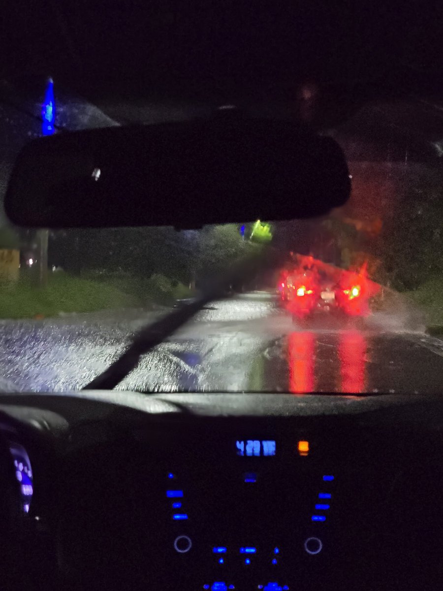#TraficoSV Carretera Comalapa inundada, ambos sentidos