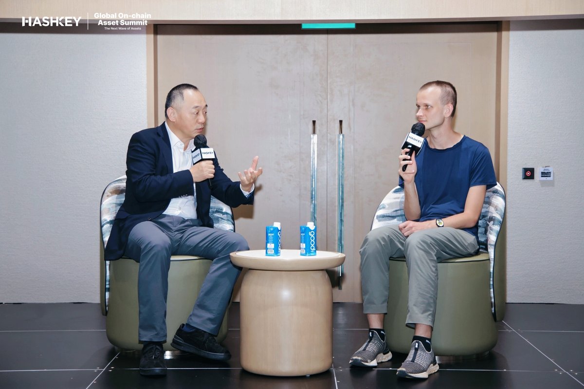 HashKeyGroup's tweet image. 🚨 Vibes + alpha overload at Global On-chain Asset Summit 🚨
From keynotes to an iconic Vitalik × Xiao Feng fireside chat, every panel was STACKED with all-stars.
Big thanks to our partners & everyone who joined us @ #TOKEN2049
✌️ See you at the next one!