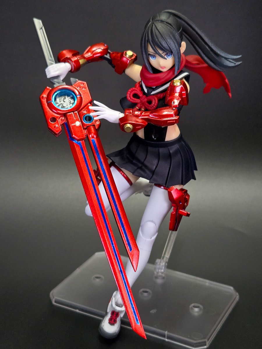 メガミデバイス [アスハ(朱刃)] 完成しました！
複数のディーラー製ガレキを使用した素体とフツノミタマを改造したモナドっぽい大剣で、スタイリッシュな武装JK風に仕上がりました！
メガミをｶﾞｯﾂﾘカスタムするのは初でしたが良い感じになりました〜☺️
是非見てやって下さい！！
#メガミデバイス