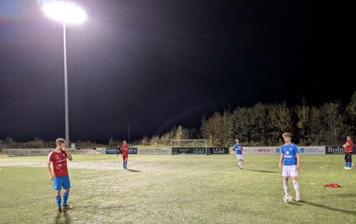 Turns sjuerlag slo <a href="/Blakerfotball/">Blaker A-lag fotball</a> 9-4 onsdag og kan avgjøre KM-tittelen på Myhrer i siste kamp🏆