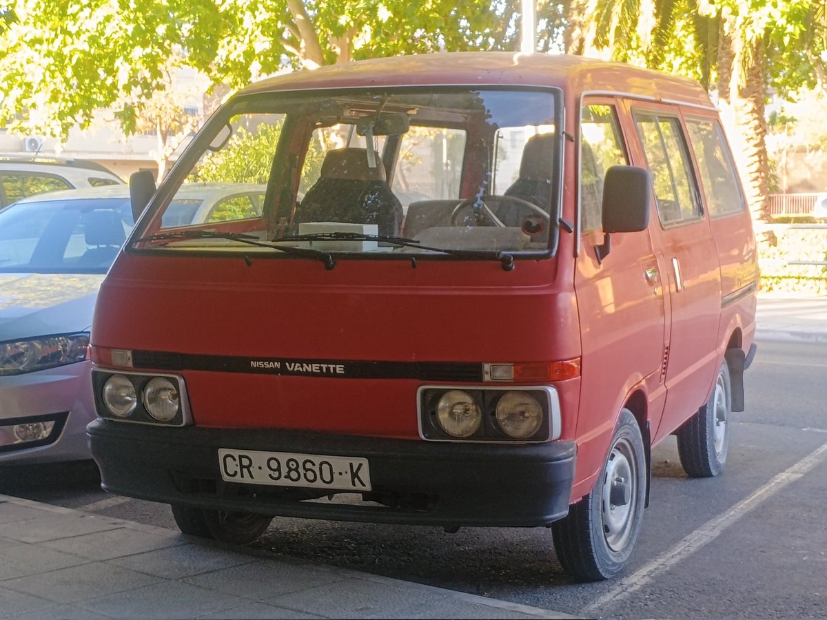 ingrid67_'s tweet photo. Nissan Vanette! ❤️ https://t.co/8F4nBLcdi6