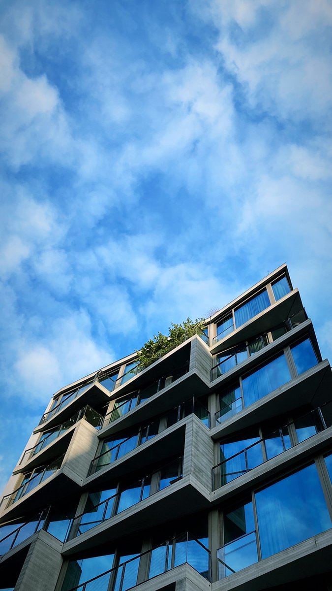 CifrMarek's tweet image. Krize bydlení je neřešitelná 🤷

Panuje mylné přesvědčení, že digitalizace stavebního řízení něco vyřeší. Bohužel sama nevyřeší nic. Pokud se má začít stavět ve větším měřítku, bude potřeba nová kasta úředníků, společenská shoda a řízená migrace přátelé.

To je mix společenských…