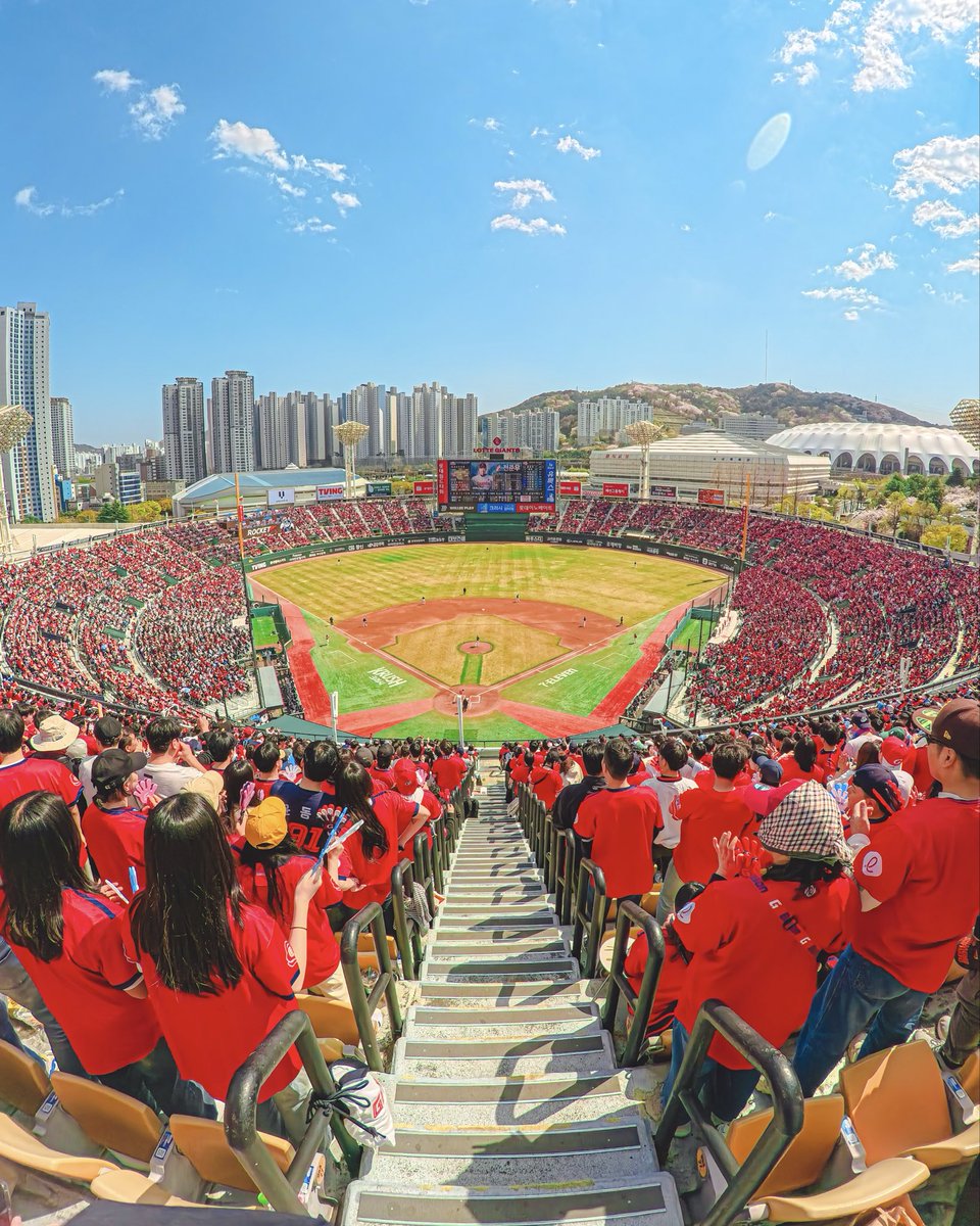 feel_ryu's tweet photo. 롯데자이언츠 2025 시즌 7위 엔딩 https://t.co/ujWDZEtSlK