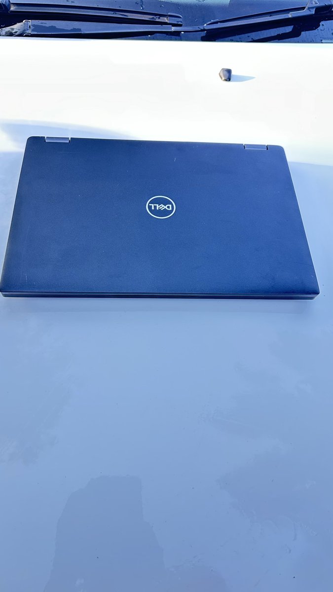 Dell Latitude 7280 
12.5" 
Intel Core i7-7600U 
2.8GHz 
16GB RAM 
256GB SSD 
Touchscreen 
Backlit 
Resolution 1920 x 1080
7 to 8 hours battery 

Mk 1,300,000

Contact me on 0882672278

Rt please 🙏🏾 my customer maybe on your TL