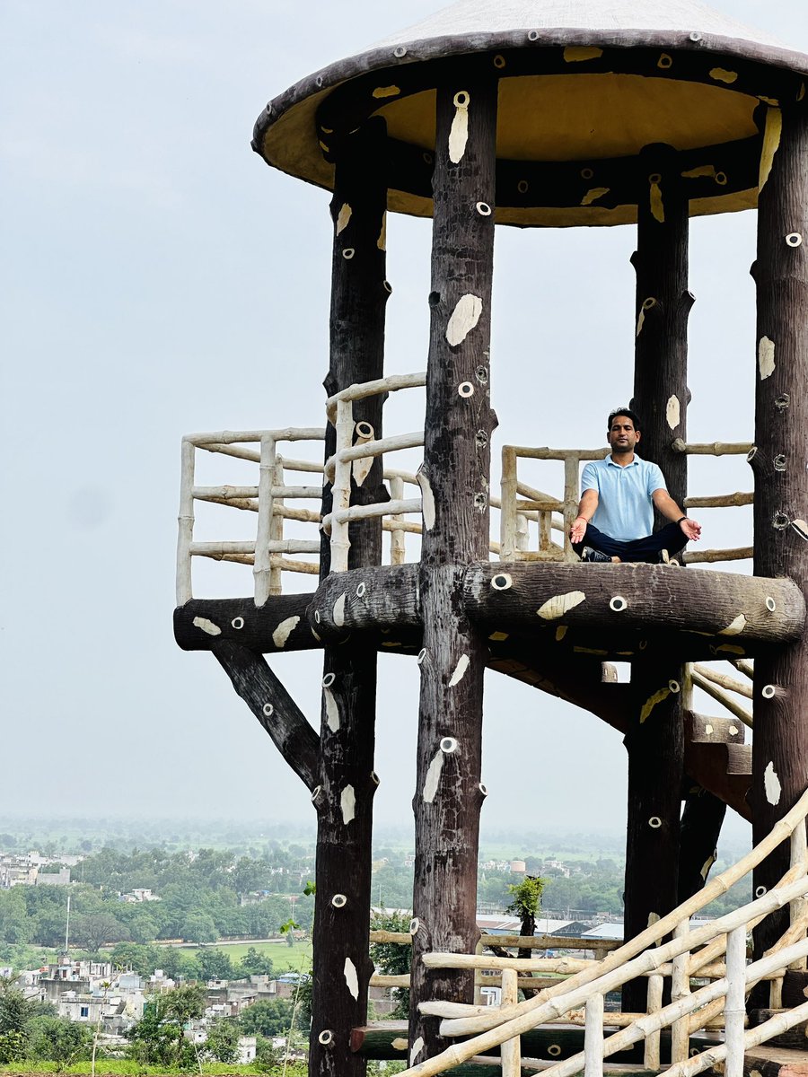 अष्टादश पुराणेषु व्यासस्य वचनद्वयम् ।
परोपकारः पुण्याय पापाय परपीडनम् ॥
