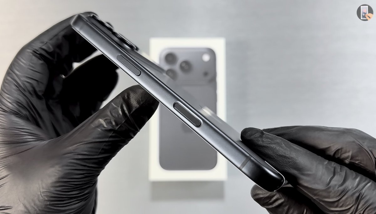 anirudh_2103_'s tweet photo. A guy from YT showed how a black iPhone 17 Pro would look like, and it's absolutely gorgeous. If Apple ever released it, it would be the most popular colour imo. https://t.co/T1RujTreGZ