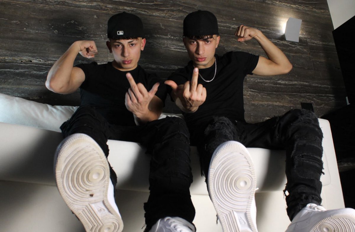 TwinsBoysBoys's tweet image. Eccoci qua vi lascio il nostro canale rubiale di Telegram!
Fra un po’ insieme un profilo OF💙🤍

t.me/Twins0098