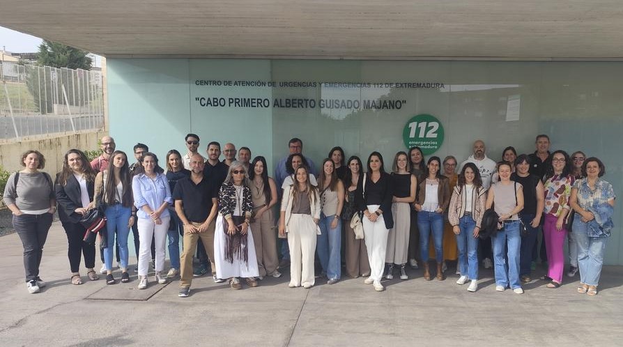 CopExtremadura's tweet image. 📌El #GIPEC del #Copex celebró su reunión periódica
Bienvenida a nuev@s compañer@s tras la formación
Revisión de activaciones para seguir mejorando 
🚨 Visitamos la sede de #112Extremadura, una experiencia muy enriquecedora
👥 60 profesionales activados ya 7 veces en 2025 🔥🌳