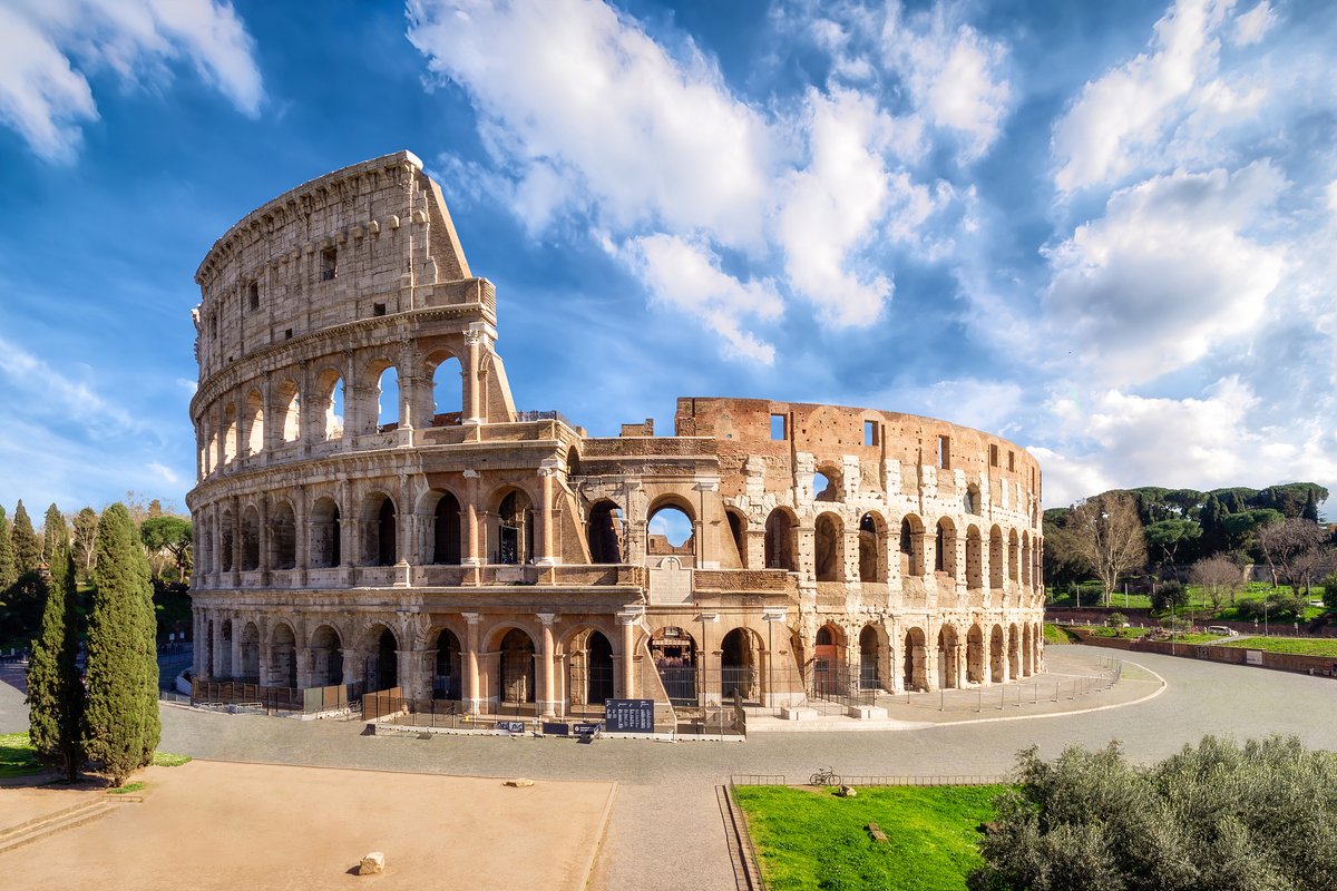 Frontlinestory's tweet image. What will the cities of the future look like? Rome offers some answers.

On September 28, the Sino-Italian Dialogue on Urban Civilization 2025 was held in Rome, bringing together experts and #scholars from governments, universities, think tanks, and urban management institutions