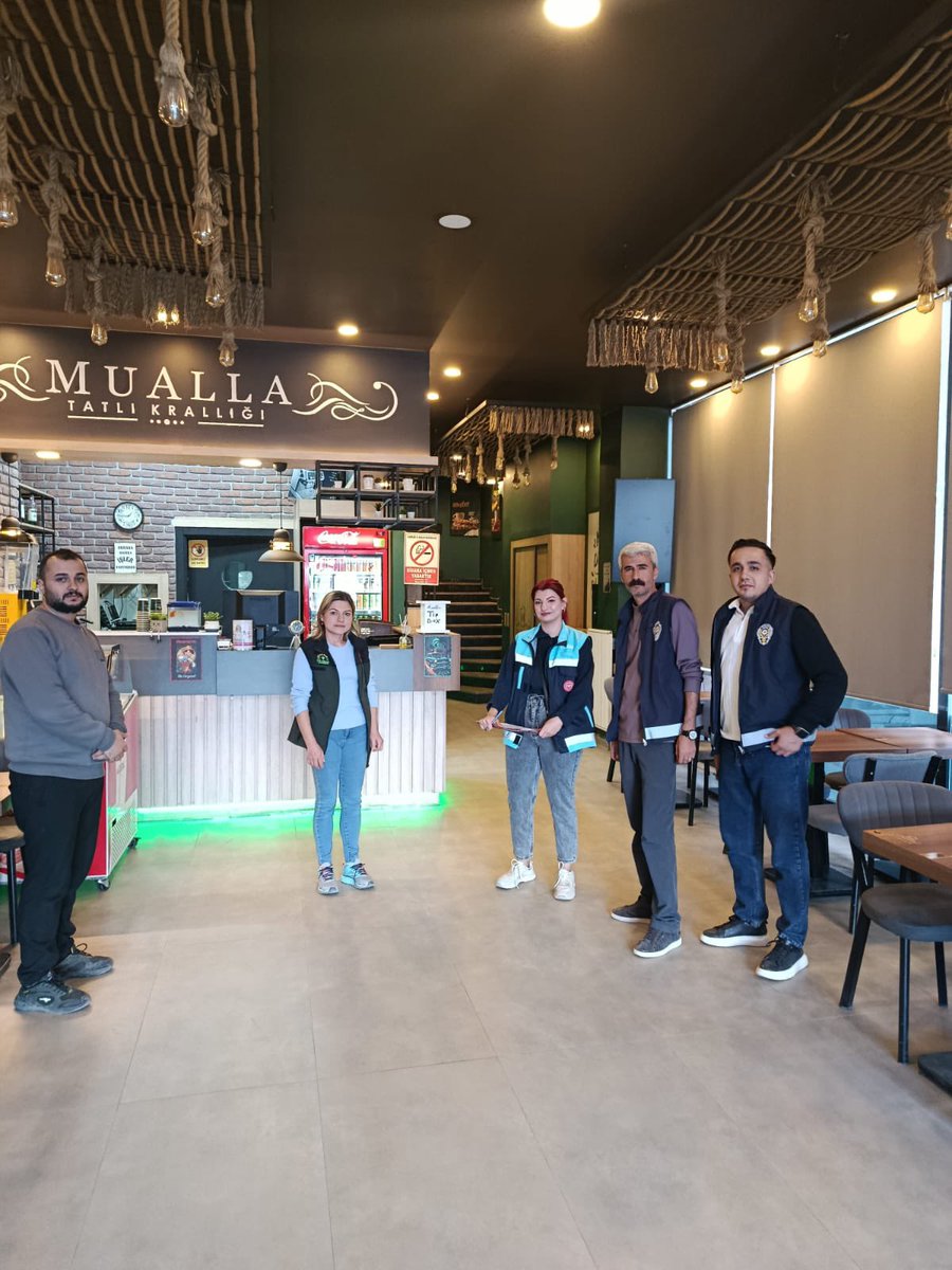 yuksekovatarim's tweet photo. TAPDK (Tütün ve Alkol Ürünleri) Denetimi 

İlçe Tarım ve Orman Müdürlüğümüz ekipleri, ilçede Tütün ve Alkol Piyasası Düzenleme Kurumu (#TAPDK) denetimi gerçekleştirdi.

Denetimler sırasında, iş yeri sahipleri ve çalışanlarına ilgili mevzuatlar hakkında bilgilendirme de yapıldı. https://t.co/lbKUnmjNll