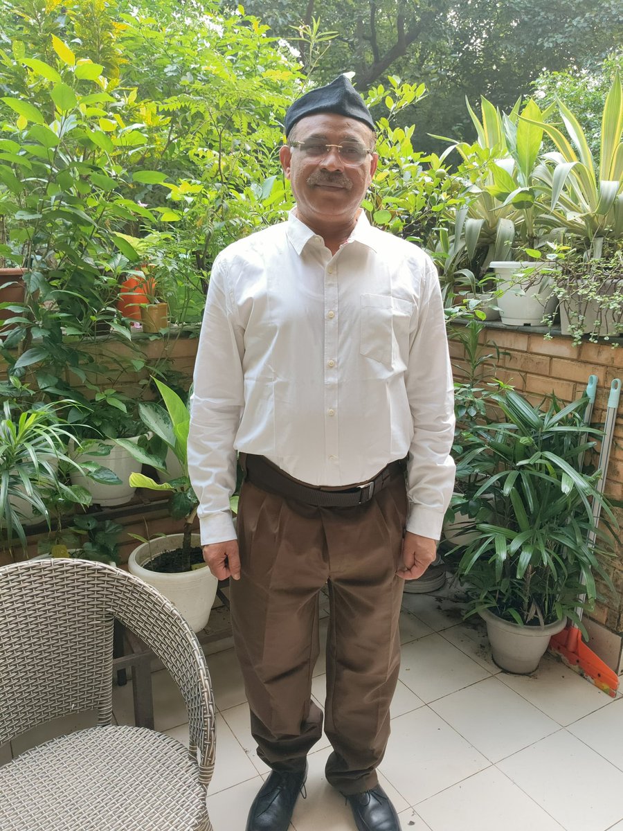 ProfSatishKuma2's tweet photo. संघ की शताब्दी वर्ष पर और विजया दशमी के शुभ अवसर पर हम सब मिलकर प्रधानमंत्री की बात को सार्थक बनाने का प्रयास करें, जय भारत माता 🙏 @narendramodi @DrSJaishankar @AmitShah @RSSorg @myogiadityanath @SunilAmbekarM @DattaHosabale https://t.co/T0vUGxAn5M