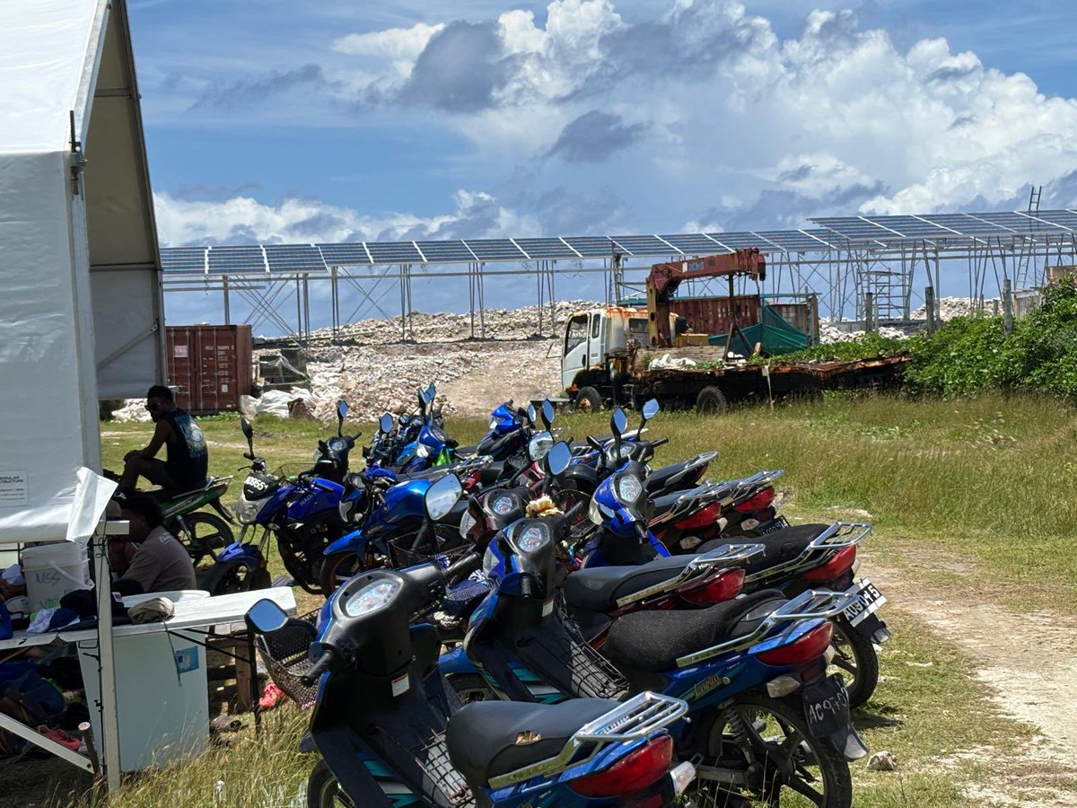 GermanyPacific's tweet photo. ☀️ Very impressed by solar panels along the ocean side in #Funafuti, #Tuvalu 🇹🇻.
#Renewables are the way forward to a sustainable energy future in the Pacific. 🌊⚡️
#Renewables #SustainableFuture #PacificEnergy #ClimateAction https://t.co/6MjlNJ1IAB