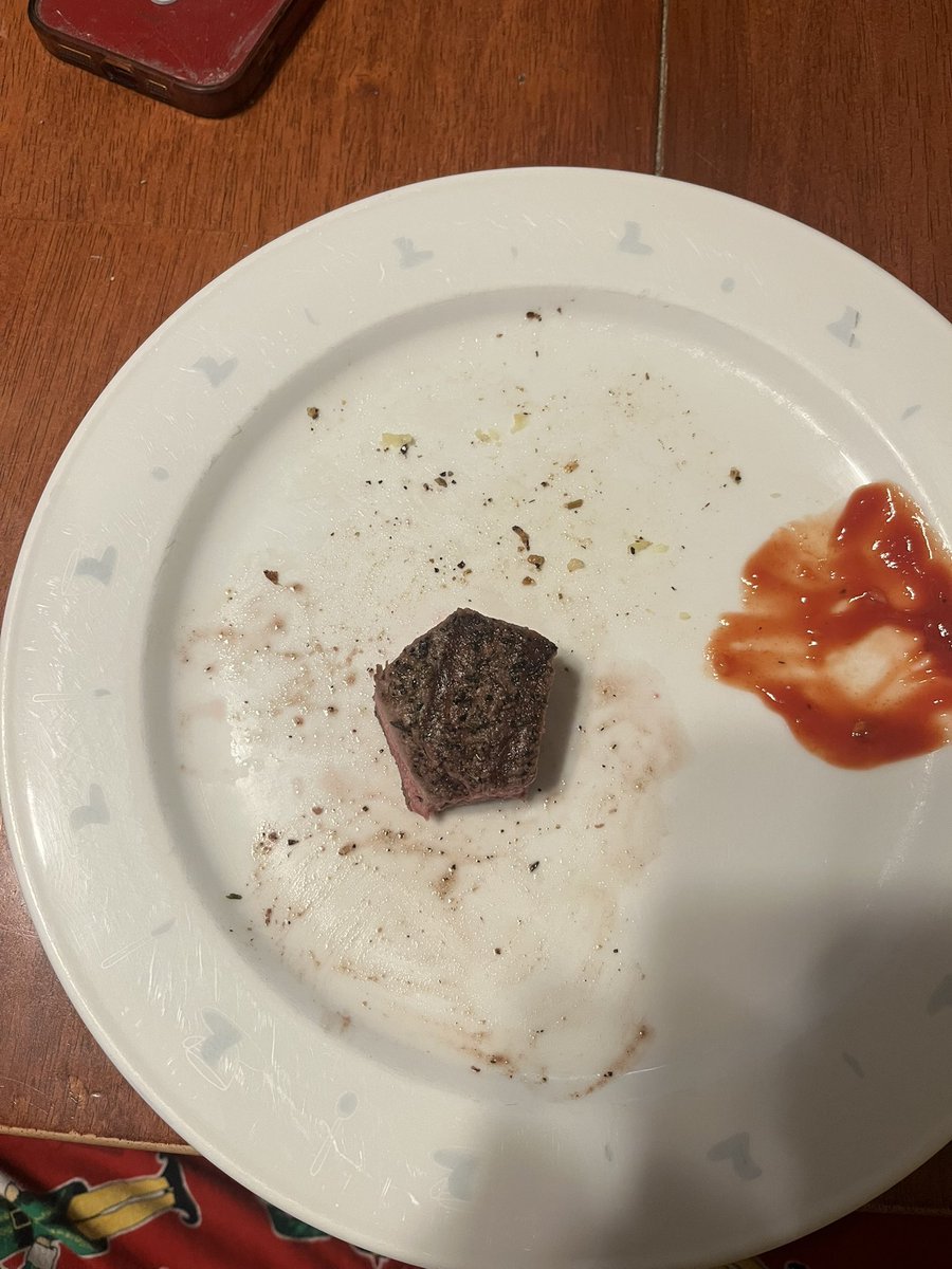 I made a meat pentagon at dinner last night and nobody fucking cared. I cannot be the only one who appreciates this…