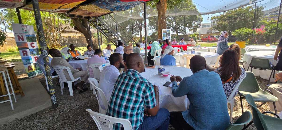 LivingInNyali's tweet photo. NCRRA Committee held a breakfast meeting with service providers to tackle issues i.e. noise, waste, roadworks, traffic, insecurity &amp; streetlight delays.KURA, CGM &amp; Police shared updates; KPLC to meet separately on power issues. NCRRA also donated reflective vests to boda  riders. https://t.co/coaj09Ulvi