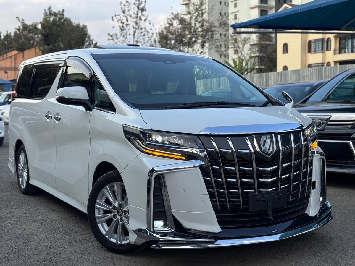 umanitravels's tweet photo. Your comfort is our top priority. From the moment you land, our VIP &amp; Executive Airport Transfers are designed to give you a seamless, stress-free experience.For bookings and more enquiries, visit our website at https://t.co/2epcdauvj5 or email us at umanitravels@gmail.com now! https://t.co/uZyXBgOZb5