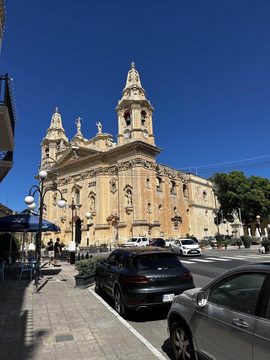 _delgo's tweet image. Life Update: My Turn!
I've been building in the Nigerian tech scene for 3+ years as a software engineer, now relocated to Europe for greater opportunities.
