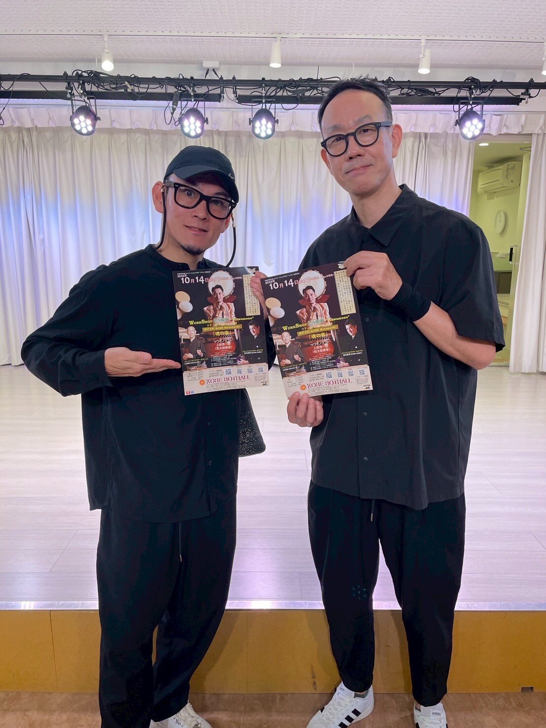 美品❣️特注 着物帯で作製の 柄 ジャケット 送料無料 さりげないドット柄が好印象のドット柄ジャケット