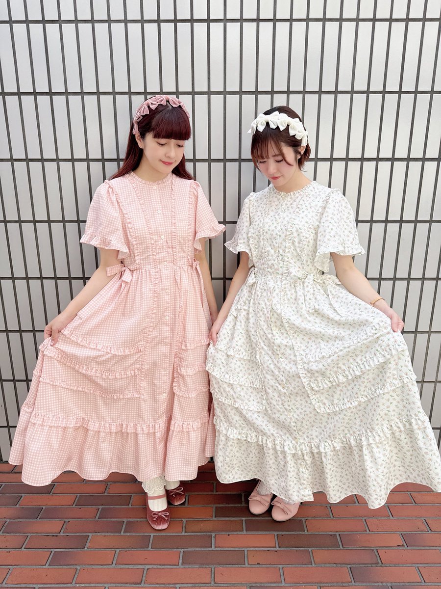 ラジオ収録でした📻 アトリエ小町ワンピース双子したょ👗 大人気