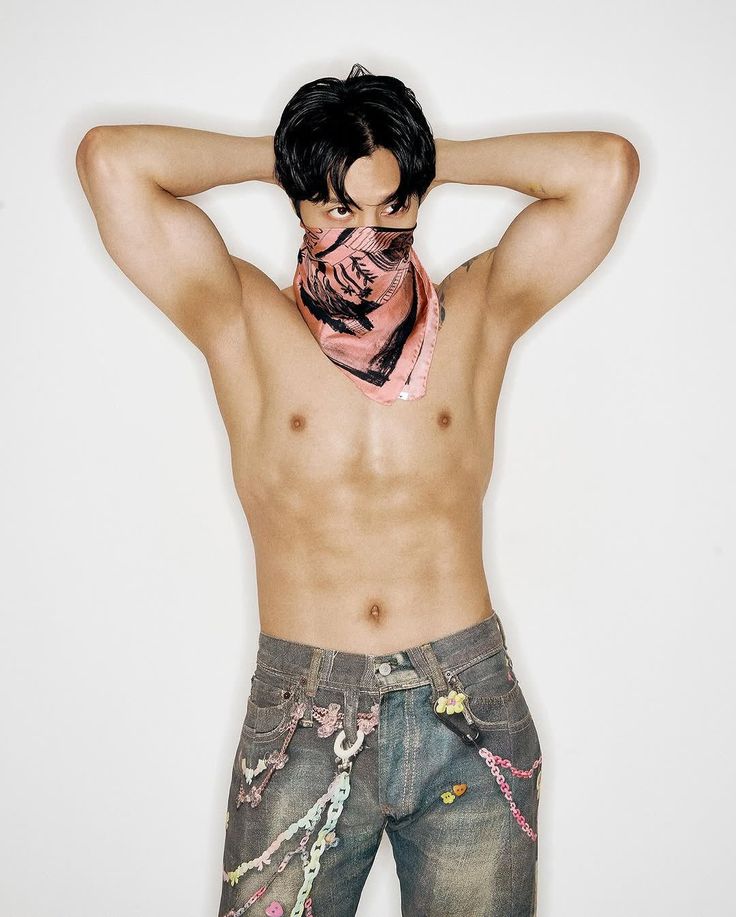 𝘓𝘪𝘭𝘺, Joly. tweet media