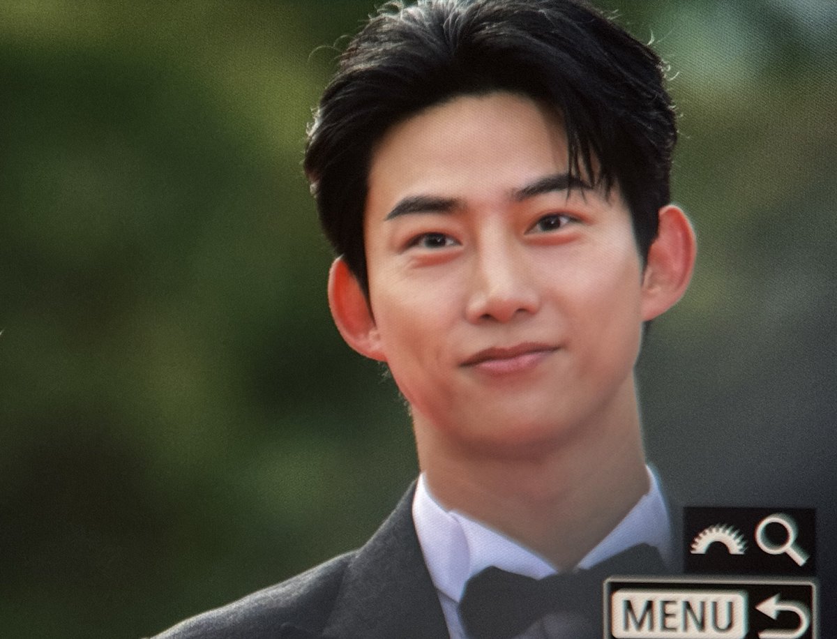 251002 서울드라마어워즈 레드카펫 Pre.📷

미남미녀 두둥하고 등장🥹

#옥택연 #택연 #テギョン #TAECYEON 
#2PM #장도연