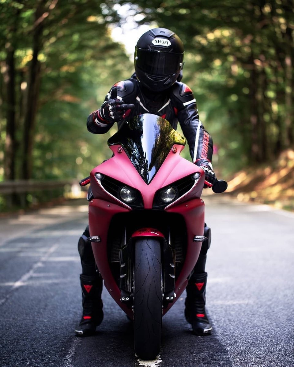 #Yamaha R1