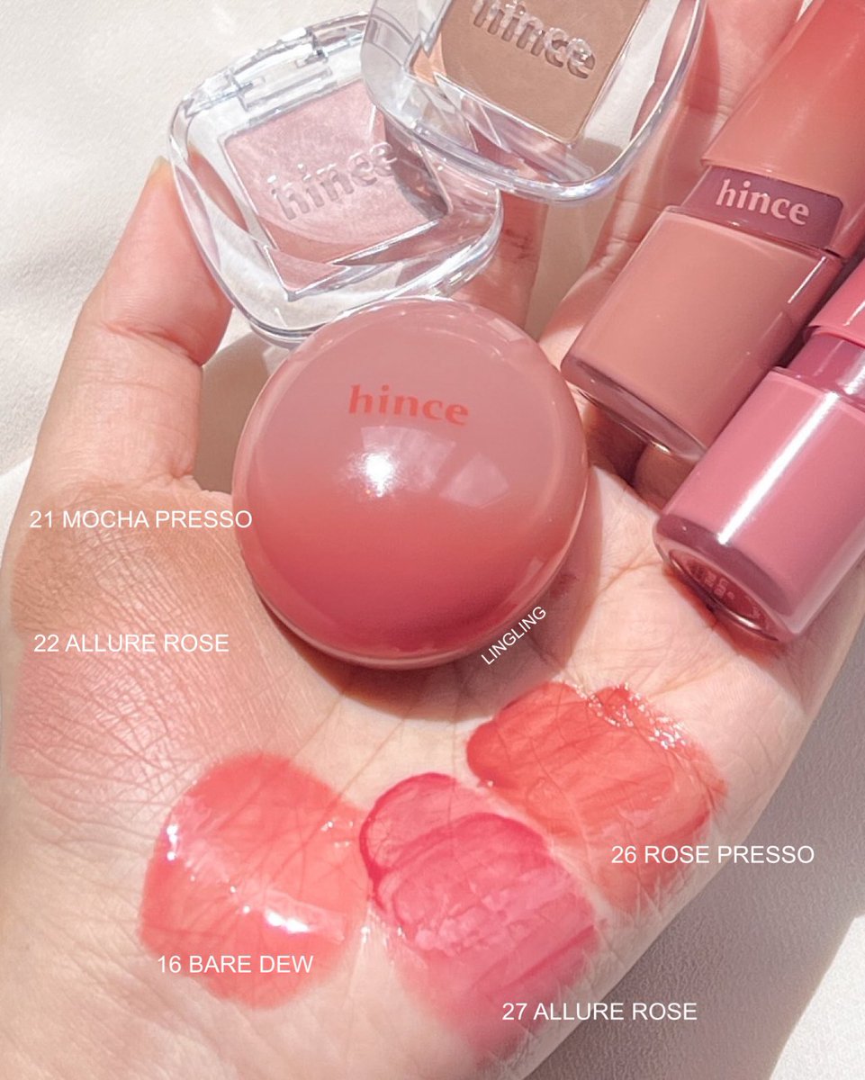 ling_wrsc's tweet photo. เทียบสีอายแชโดว hince rose presso สีใหม่ allure rose กับสีเดิม เค้าจะมีความคล้าย antique peach ค่ะ แต่จะติดน้ำตาลกว่าตุ่นกว่า ส่วน allure in motion จะติดม่วงกว่าค่ะ https://t.co/hlh7q7viZg