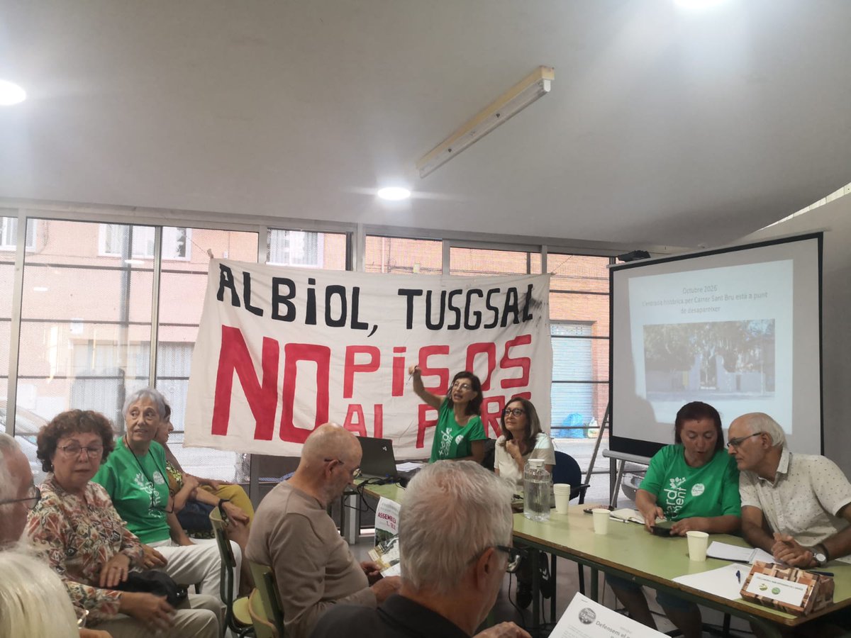 L'assemblea d'ahir va cobrir totes les expectatives ‼️
Gràcies a la ciutadania per ser-hi, escoltar-nos i compartir les propostes d'acció.
Si amb les de 2022 va caure el bloc previst a l'esquerra -amb una permuta- ara cal apretar perquè es faci també amb el de la dreta!
Seguim💪