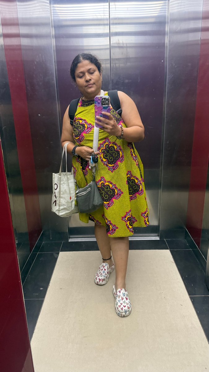 devyani43's tweet photo. My connection with fashion is unique:
 ✨ Many of my garments are over a decade old, and I wear them with pride. ✨ If something no longer fits, I give it away. ✨ When I shop, I opt for eco-friendly, durable fabrics that are sustainable. 
#FashionForGood #SustainableStyle https://t.co/zWEn7fzUlX