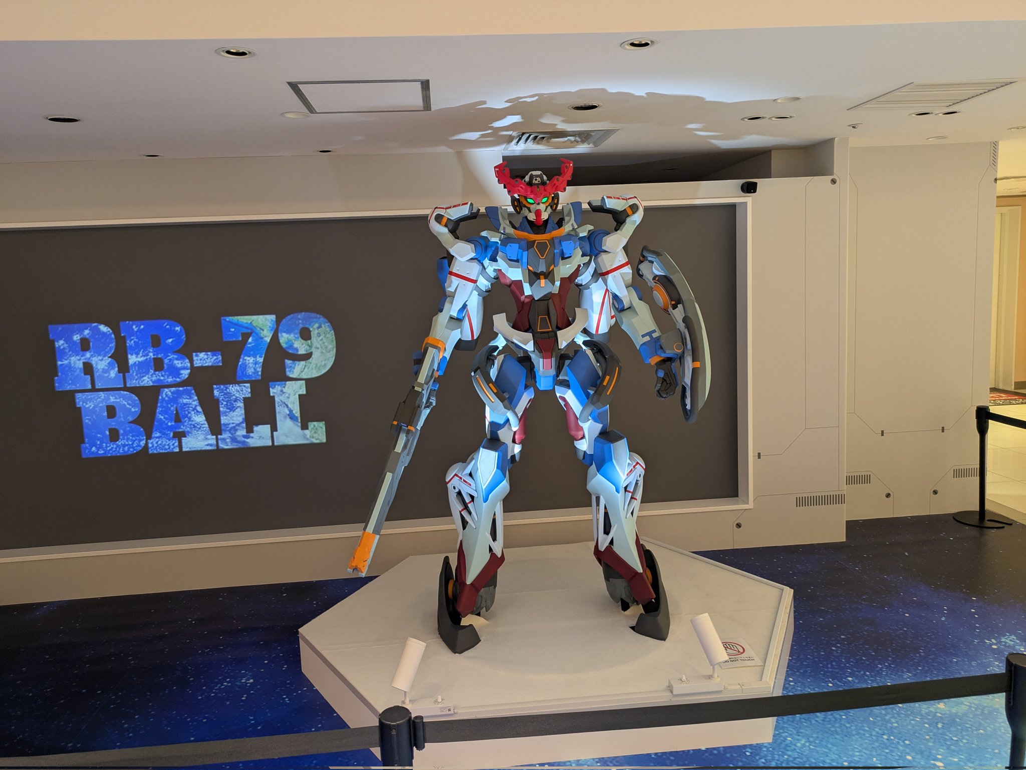 ガンダム　ポップアート GUNDAM NEXT FUTURE THE GUNDAM BASE POP-UP TOUR NAGOYA