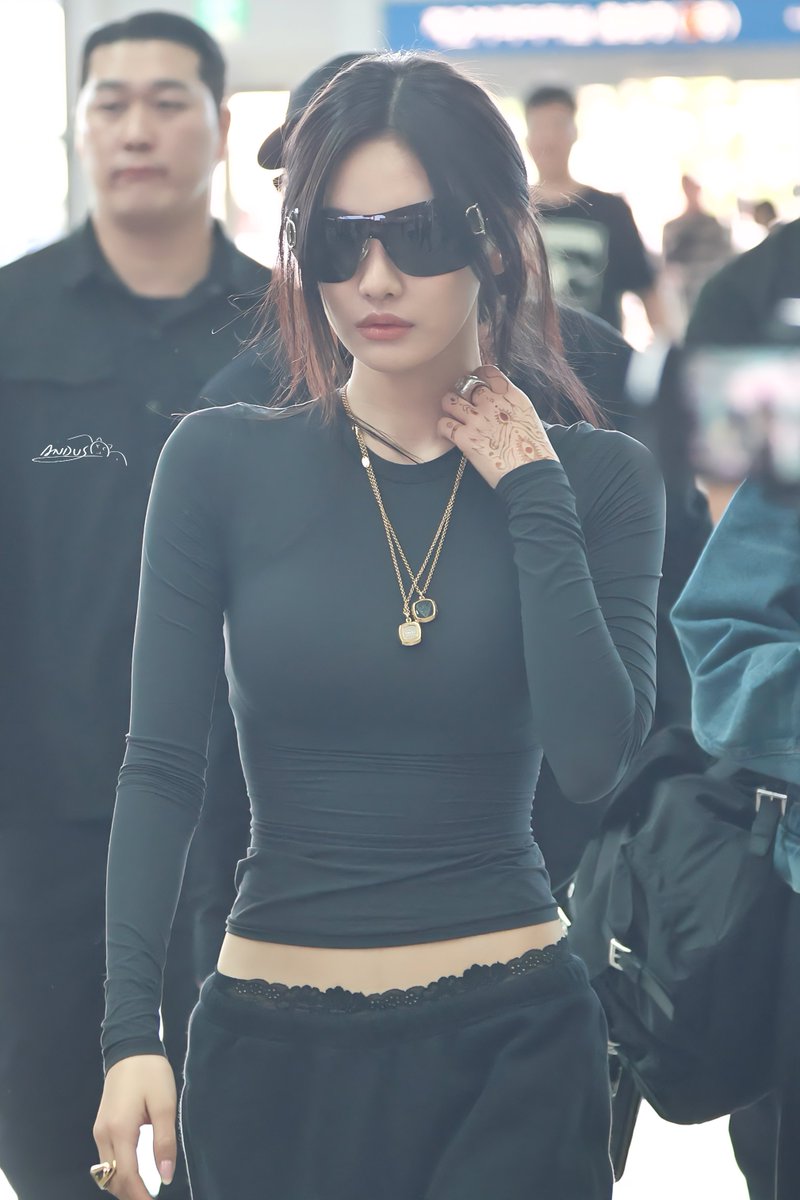251002 ICN

#ningning #닝닝 #寧寧 #宁宁
#NINGNING #寧藝卓 #宁艺卓
#aespa