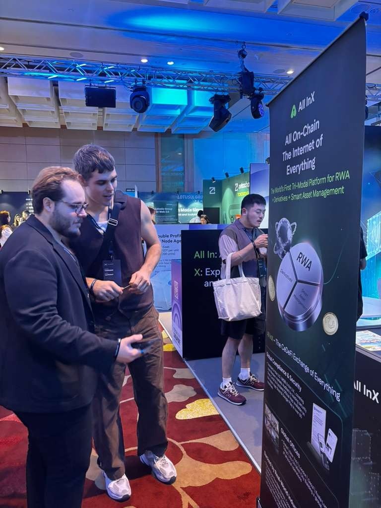 NEX_Exchange's tweet photo. Hello Singapore! 🌏🇸🇬
All InX is live at #Token2049 — find us at Booth MB5 14, let’s connect! 💬 https://t.co/fUtfYQhjxM