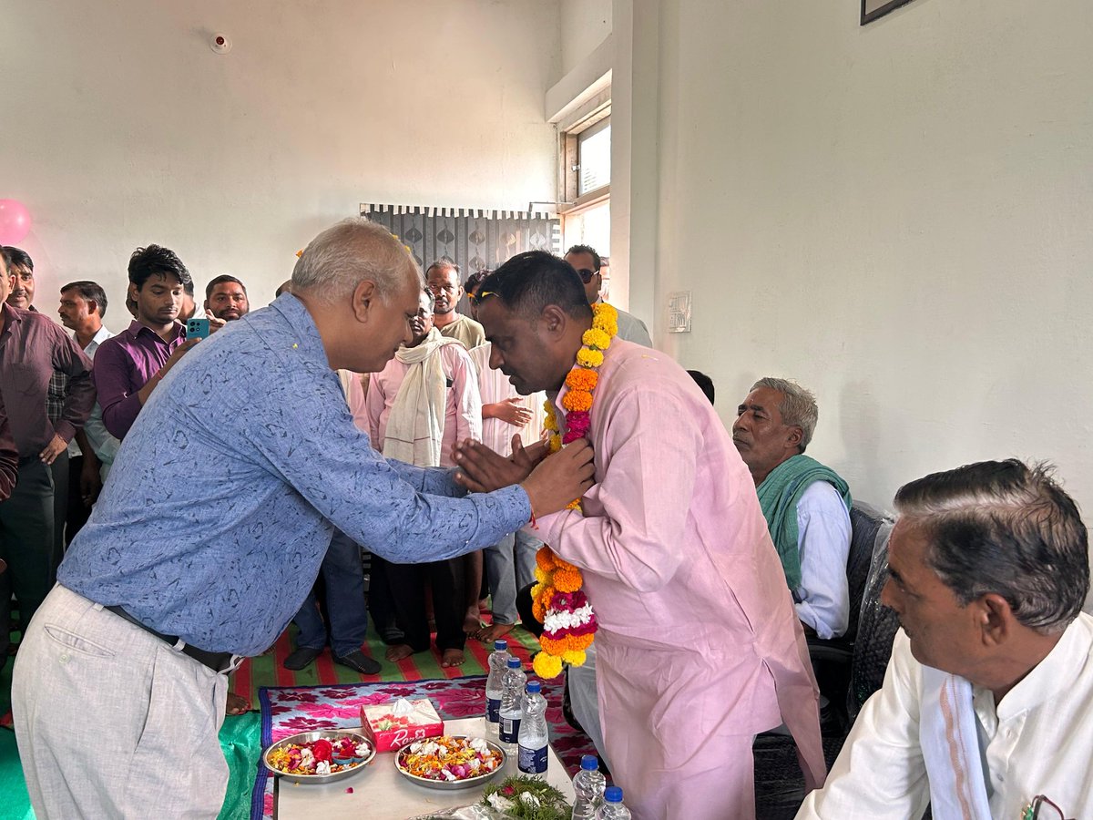 bhagchandtankda's tweet image. आज बाँदीकुई में विजन लाइब्रेरी का उद्घाटन किया। 📚
#Bandikui #VisionLibrary