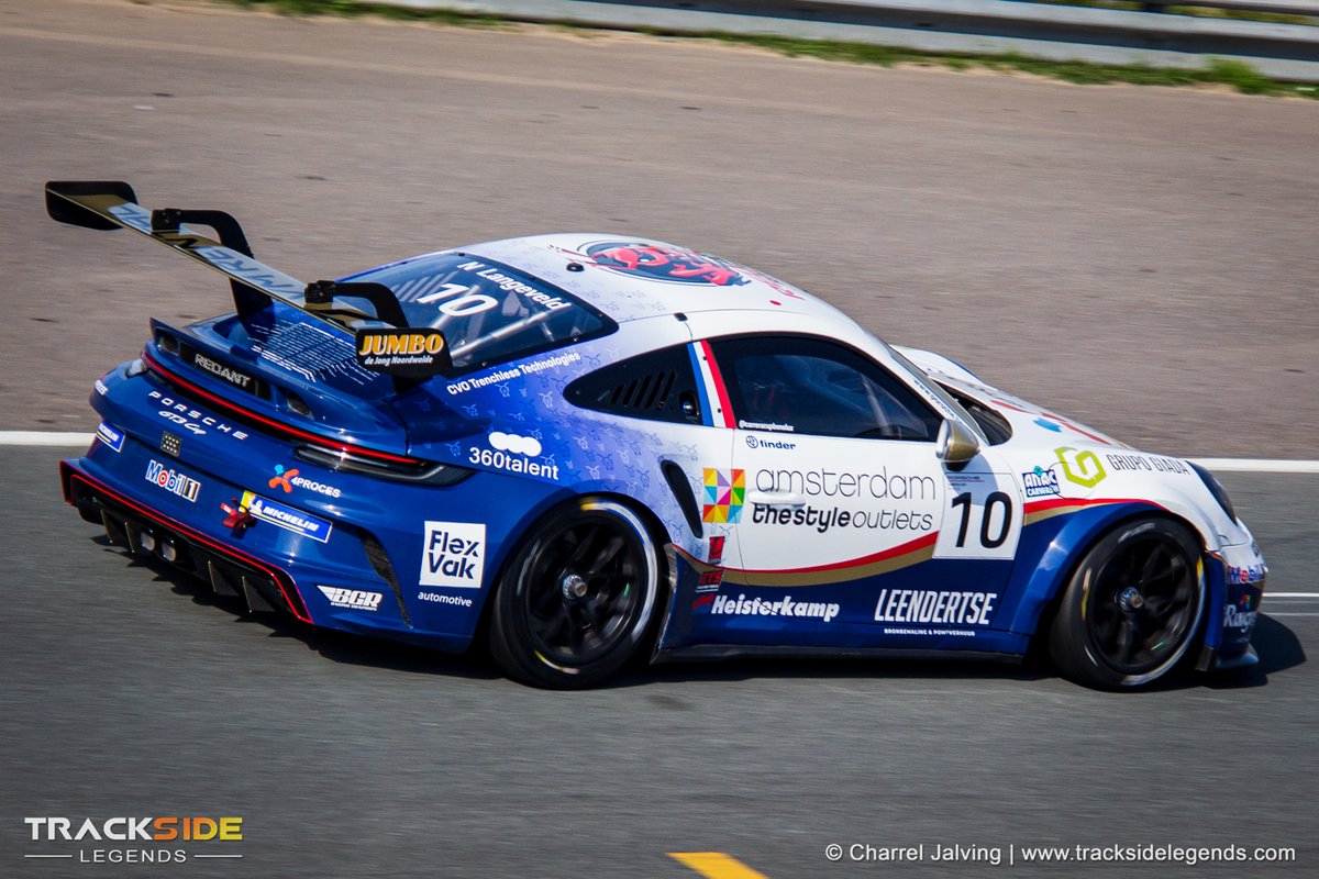 TracksideLegend's tweet image. Visiting Niels Langeveld at Zandvoort as he finished the 2025 Porsche Carrera Cup Benelux season on a high, with two podiums in front of his home crowd. 🏁
📸 Check out the full gallery!
tracksidelegends.com/gallery/porsch…
