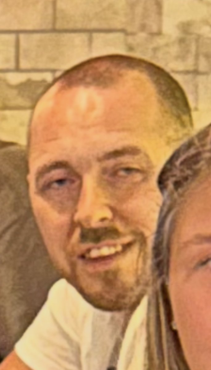 GavCrowValley's tweet photo. Happy birthday handsome 🤣🤣🎉🥳 @Terry_LFC6 https://t.co/MGrpuFxAVB