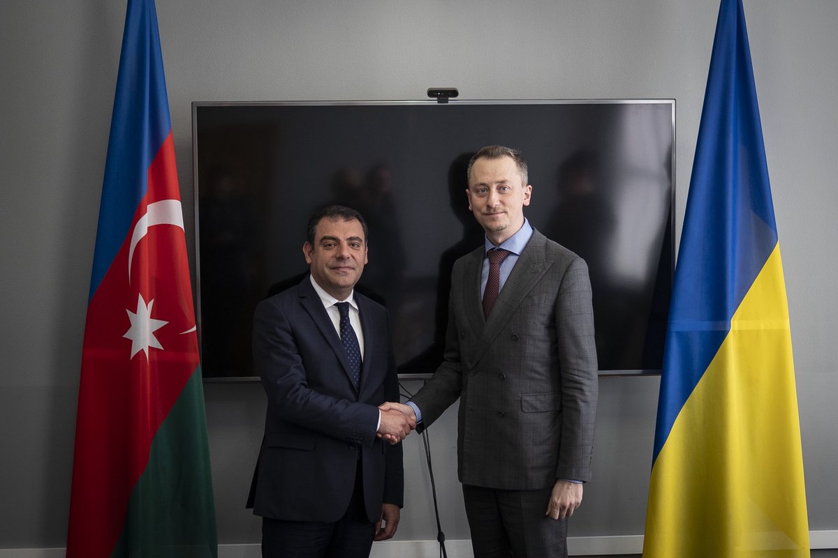SMardaliyev's tweet image. Good meeting with Minister of Economy, Environment and Agriculture of Ukraine Oleksii Sobolev to discuss trade, economic &amp;amp; agro component of 🇦🇿🇺🇦 strategic partnership. Stressed the need for joint efforts to realize the roadmap of 🇦🇿🇺🇦 Government Commission to boost cooperation.