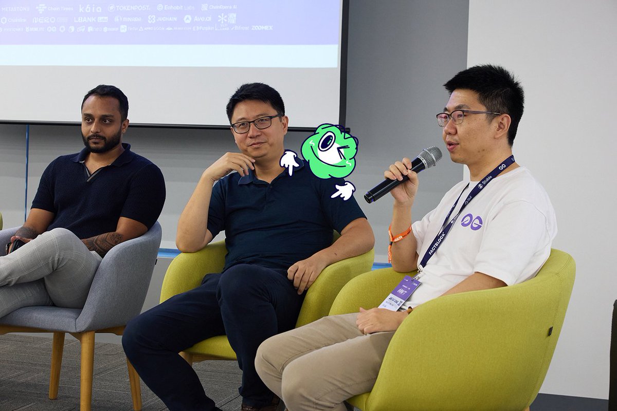 AEON_Community's tweet image. 🤖 At Web3 Growth Summit during #KBW2025, our CEO Eddie Li @EdyGoOH joined the panel "AI Engages Decentralized Networks" to share how #AEON is building the crypto payment rails that will power autonomous AI agents—unlocking seamless on-chain spending and real-world utility.
