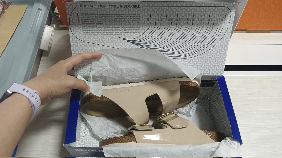 sya_ranghae's tweet photo. WTS BIRKENSTOCK
Arizona BS
patent sand
💰IDR 2.000.000
-dijual karena salah ukuran
-belum pernah digunakan sama sekali
-masih bisa nego, harga asli IDR 2.299.000💸
-bisa CO di shopee
📍Domisili Jawa Barat
#birkenstock #WANTTOSELL #nego #wtb #wts #mapclub https://t.co/iT6dUUxQlI