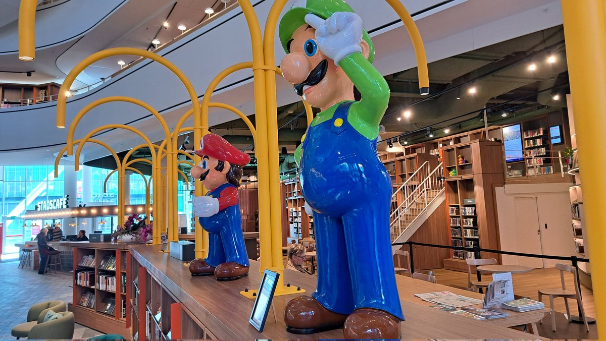 RoelZuidhof's tweet image. De #kinderboekenweek is van start gegaan en @BiebNieuwegein ziet er weer avontuurlijk uit! Morgen #lasergamen in de #bibliotheek? Geef je snel op. Er is nog plek! bibliotheeknieuwegein.nl
