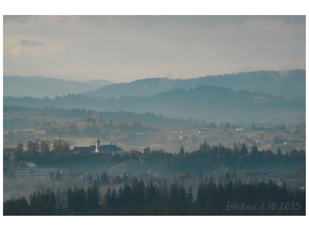 Dzień dobry Państwu!
Poranny widoczek uczyniony ponad 50-letnim Sonnarem.
