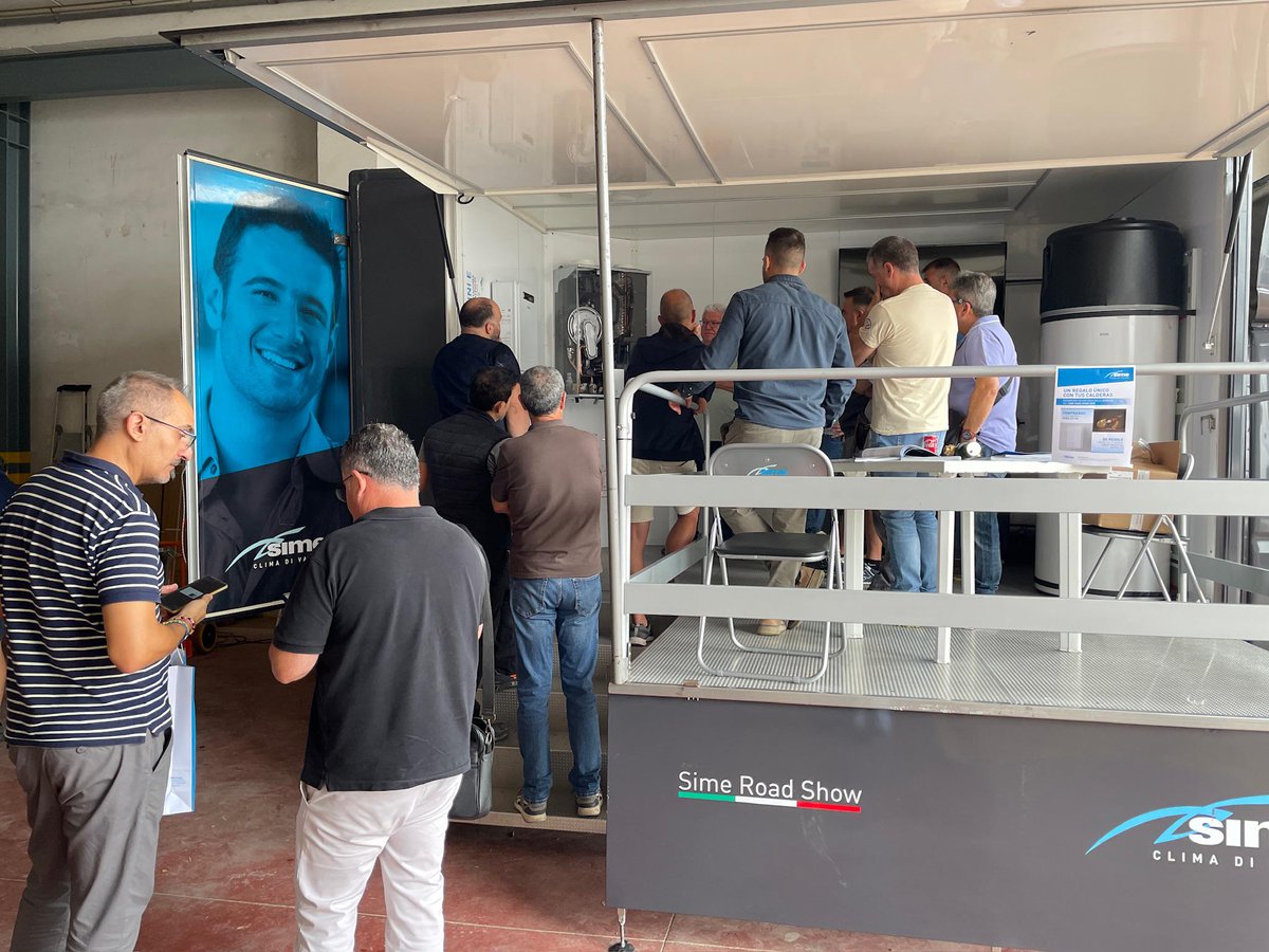 herbelca1's tweet photo. El 30/09, Herbelca Valencia fue escenario del exitoso Road SHOW de SIME.
Queremos expresar nuestro agradecimiento a D. Francisco Paulano y D. José Luis Rabaneda por sus magistrales Master Class, así como a nuestros clientes, razón de nuestro esfuerzo y dedicación. https://t.co/TPcTmFib85
