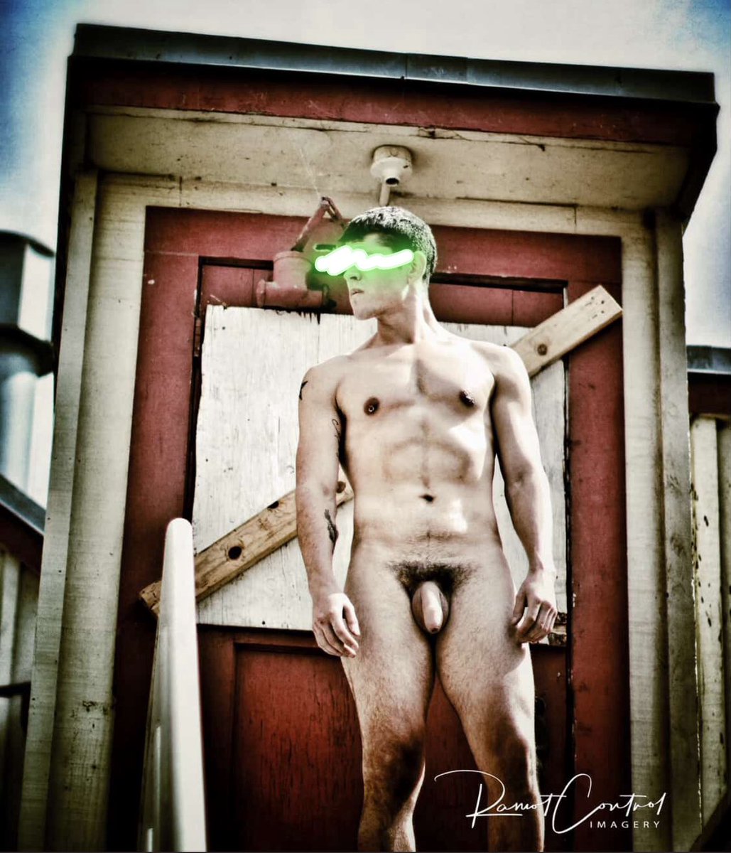 nerdtype66's tweet photo. TBT. From one of my first nude shoots I ever did back in 2013 https://t.co/c2DbocDwVp