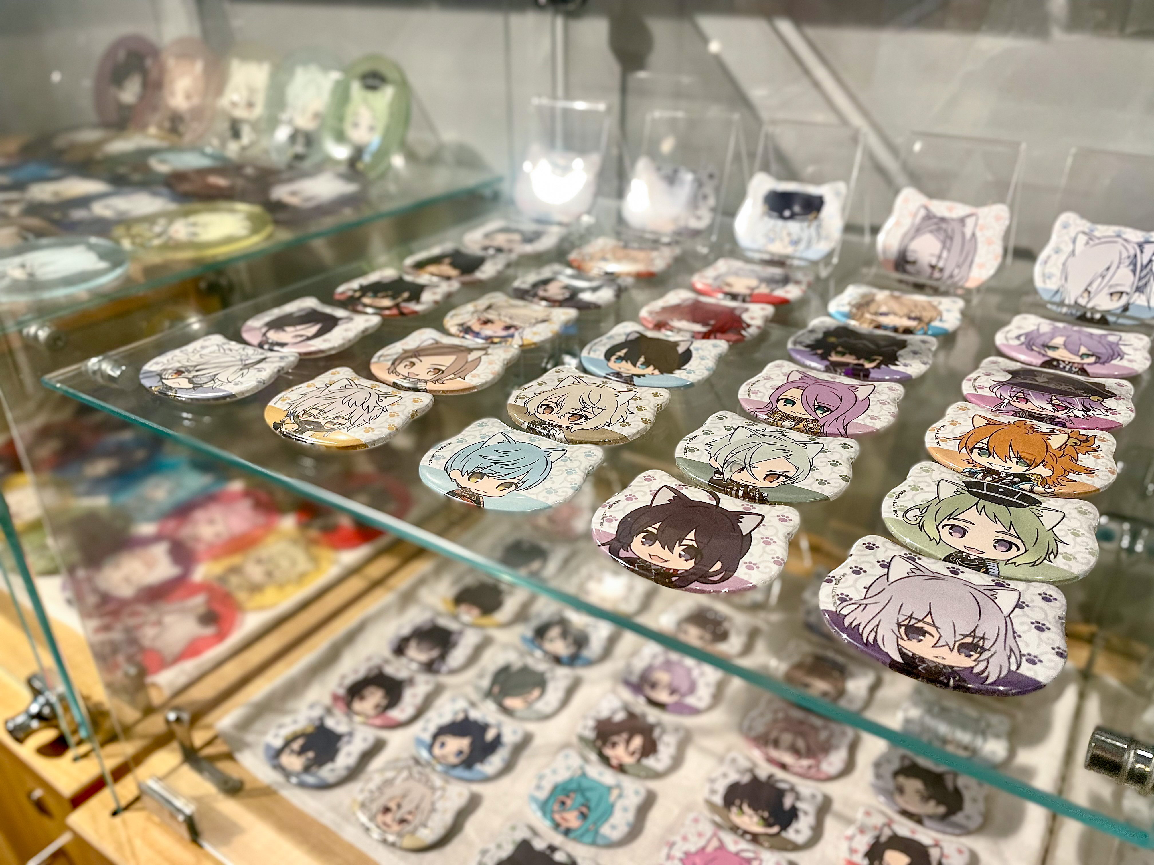 刀剣乱舞 実休光忠 刀猫男士 跪坐缶バッジ 御伴散歩 前髪