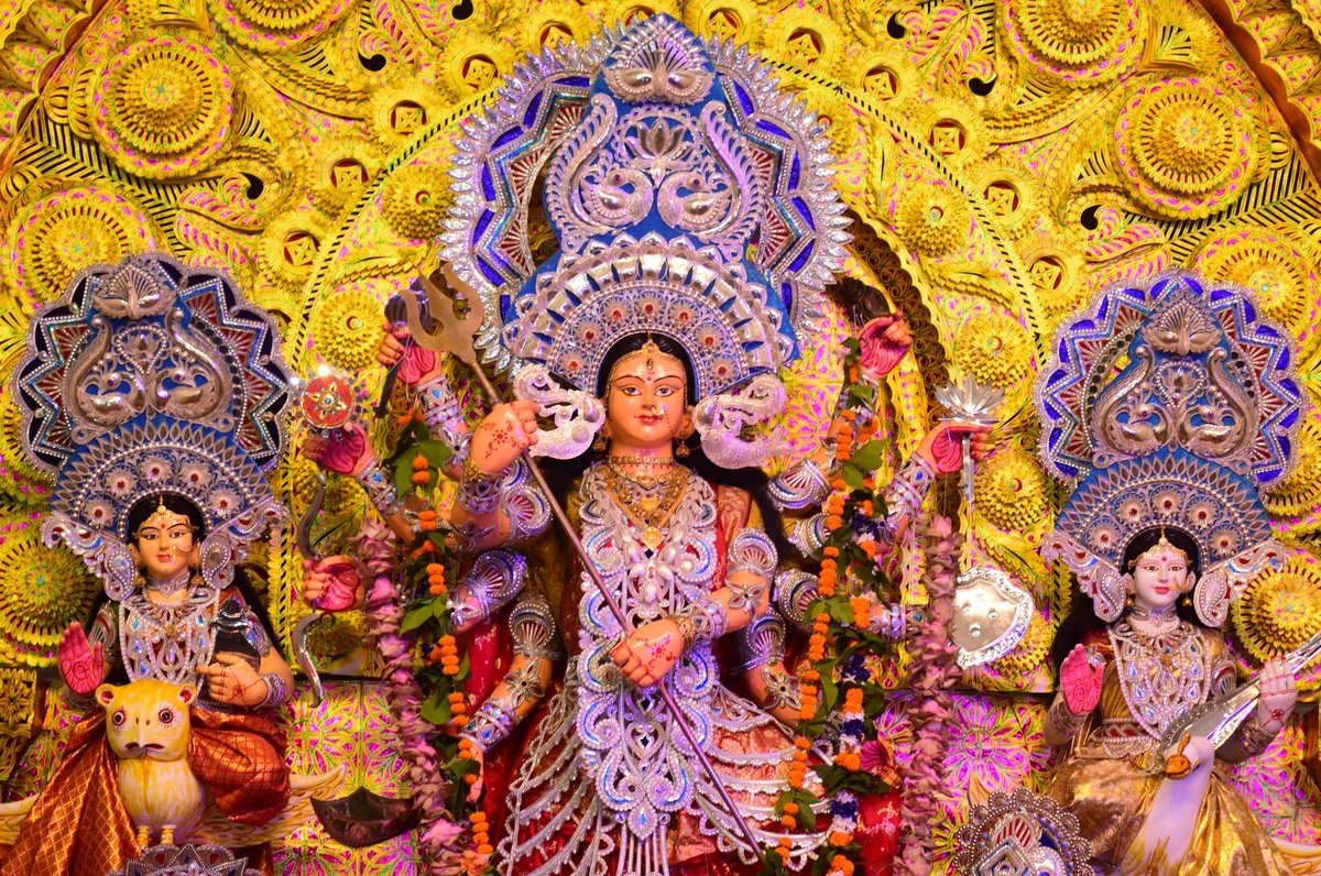 SubhenduDash22's tweet photo. Wishing everyone a blessed Dussehra !

May the victory of good over evil inspire you with strength, positivity, and success in all your endeavors.

#DurgaPuja #Dussehra  #Odisha #Durgapuja2025 #Dussehra2025 #FestiveVibes https://t.co/9mI37j9B6M