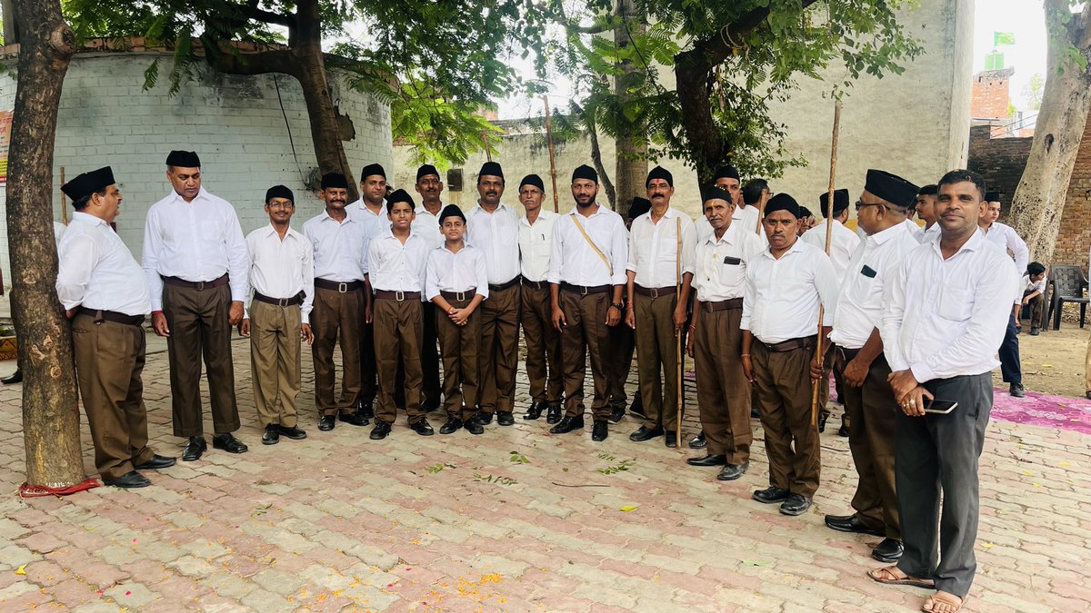 MauryaRaghv's tweet photo. #RSS100Years https://t.co/yglCmOmHwp