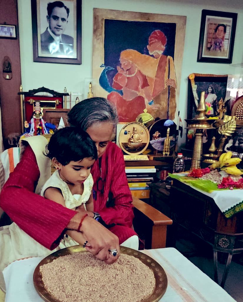 Shashi Tharoor tweet media