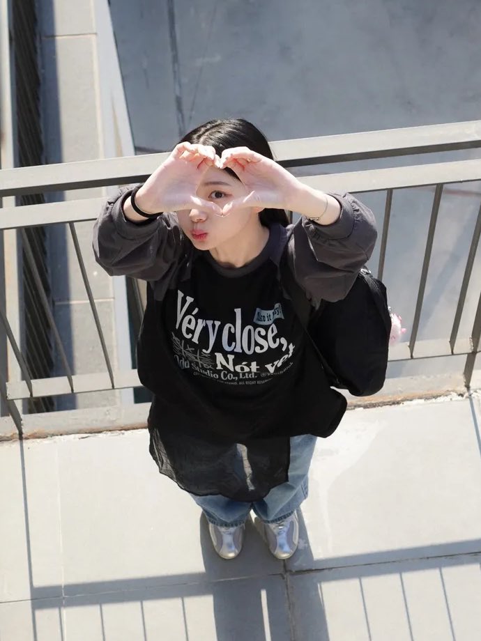 prevnseoul's tweet photo. Odd Studio Close raglan overfit long sleeve ลดราคา 55% เหลือตัวละ 830.- ส่งแอร์ (มัดจำ 400.-) มีทั้งหมด 10 สีค่าา 🧛🏻♀️*🎬𐙚
#oddstudio #พรีเกาหลี #พรีออร์เดอร์เกาหลี https://t.co/kHdf27lBC1