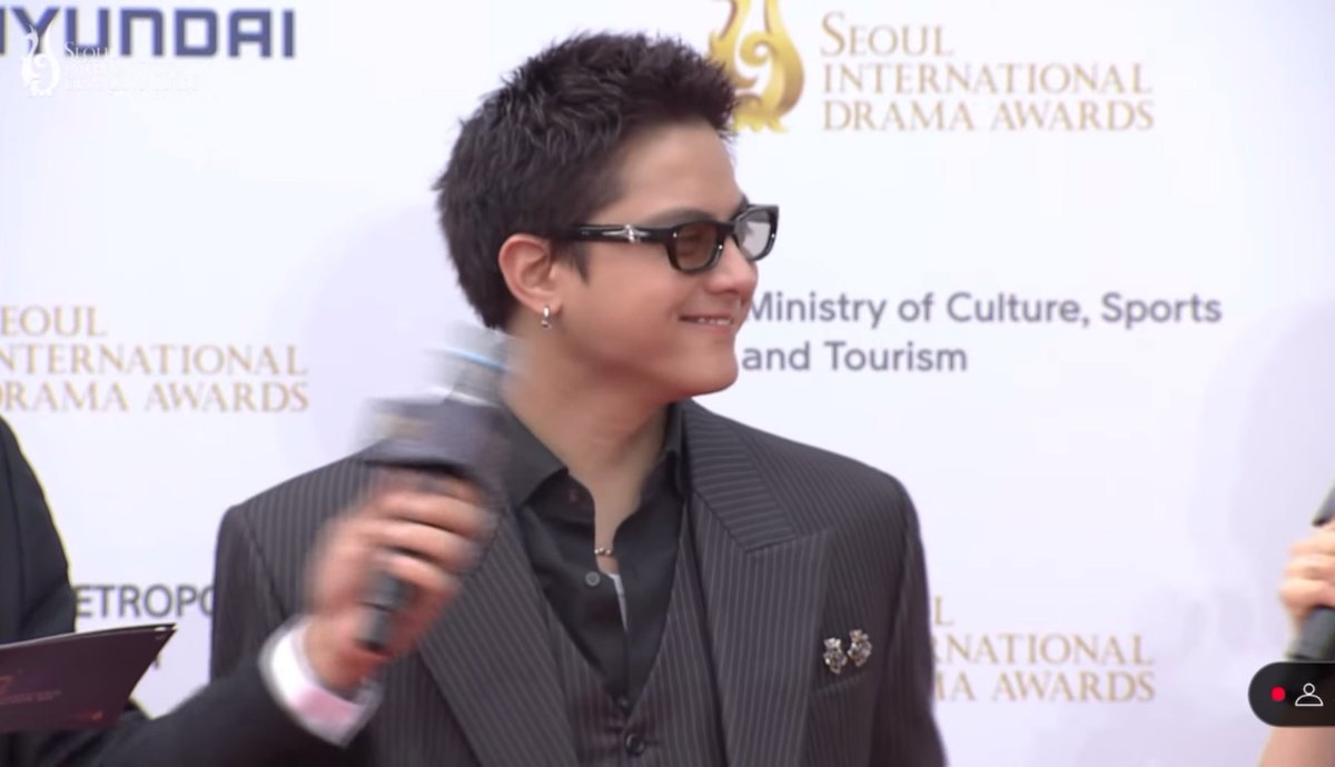 blairwaldorfs_'s tweet photo. the wars we fought for that smile - that's the reason why i'll never regret any of this. 

ANDRES MALVAR IN SEOUL
#DanielPadillaSDA2025 https://t.co/D67zhrt1gb