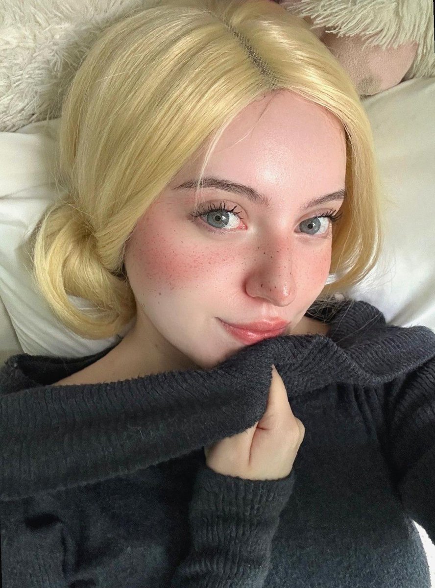 LukeBilykHCRP's tweet photo. post-shower hair still damp and feeling cute https://t.co/WewIWJQIL4