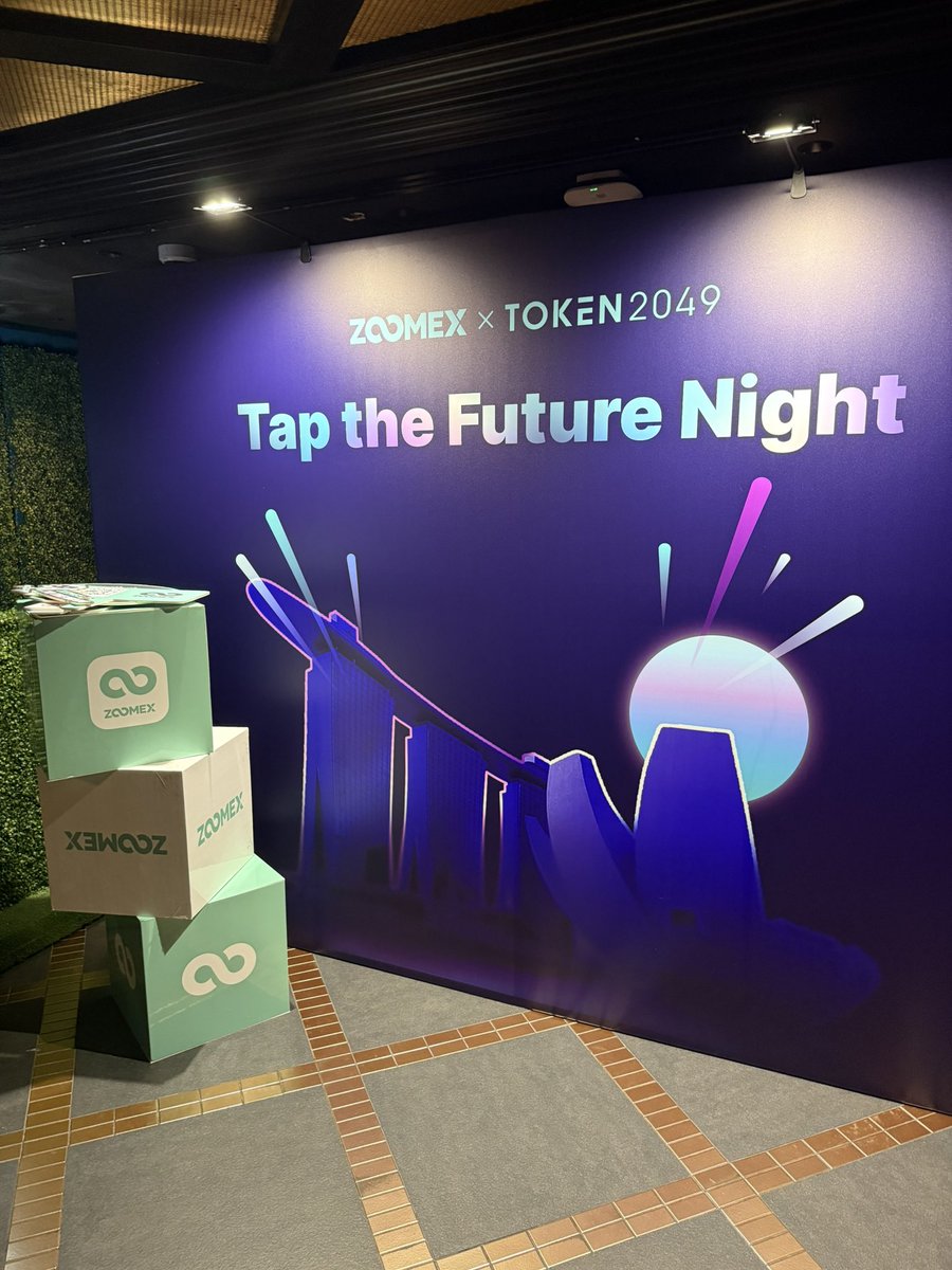 WLF_Project's tweet image. Thank you ZOOMEX for the invite👍

Great people x Great atmosphere = Great future🔥

#ZOOMEX #ZoomexToken2049 #TOKEN2049Singapore