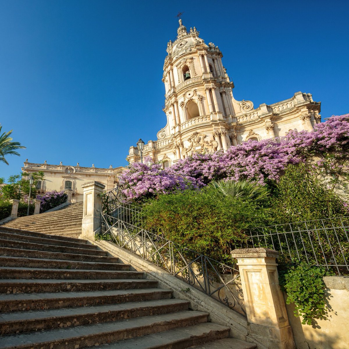VisitSicilyOP's tweet image. One of the many unforgettable views that make Sicily unique in the world.

📷 Arch. Regione Siciliana /M. Coco

Duomo di San Giorgio #Modica #Ragusa #visitsicilyinfo
#baroque #art #traditions #sicilia #sicily